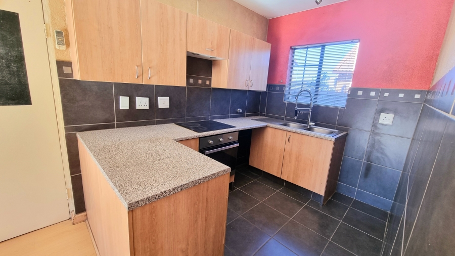 3 Bedroom Property for Sale in Halfway Gardens Gauteng