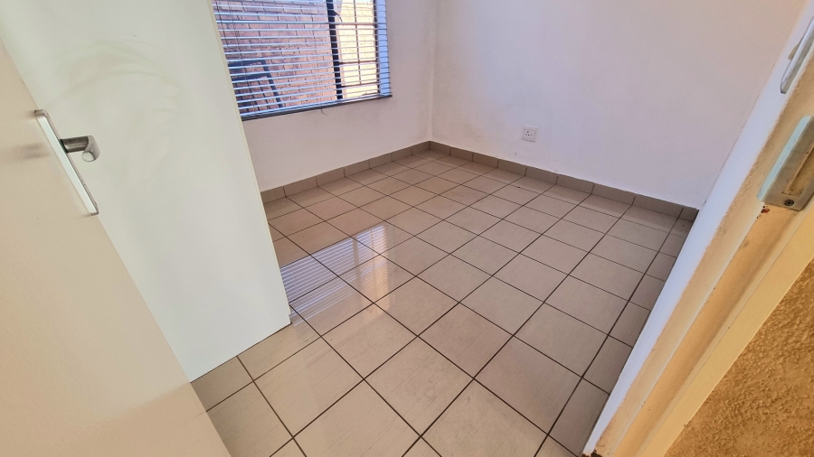 3 Bedroom Property for Sale in Halfway Gardens Gauteng