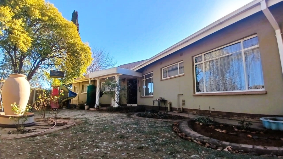 4 Bedroom Property for Sale in Waldrift Gauteng