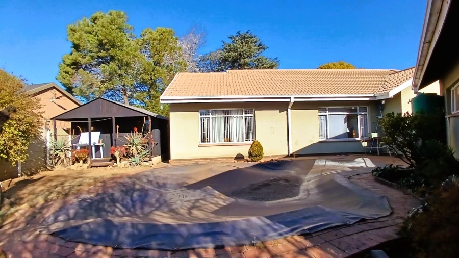 4 Bedroom Property for Sale in Waldrift Gauteng