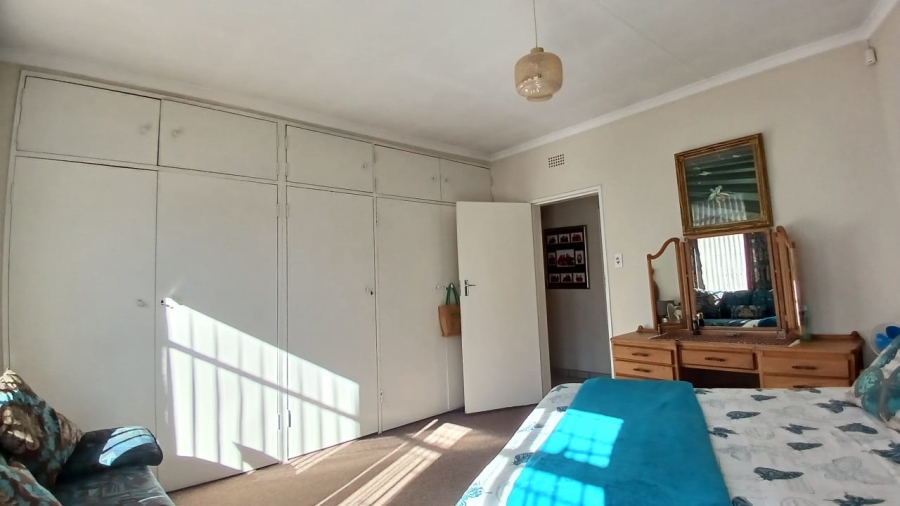 4 Bedroom Property for Sale in Waldrift Gauteng