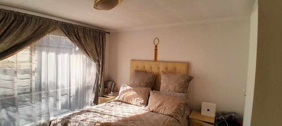 2 Bedroom Property for Sale in Benoni Central Gauteng