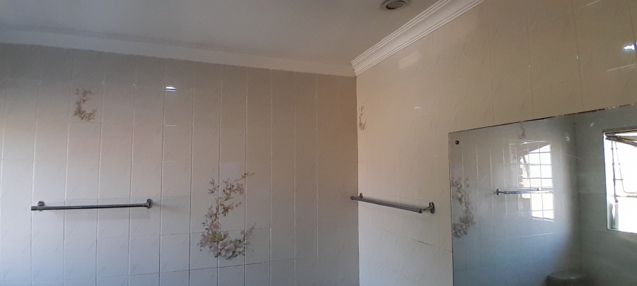 2 Bedroom Property for Sale in Benoni Central Gauteng