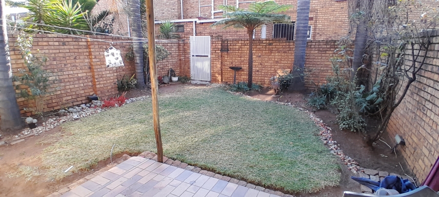 2 Bedroom Property for Sale in Benoni Central Gauteng