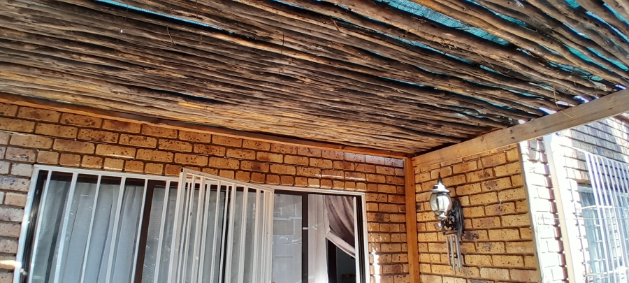 2 Bedroom Property for Sale in Benoni Central Gauteng