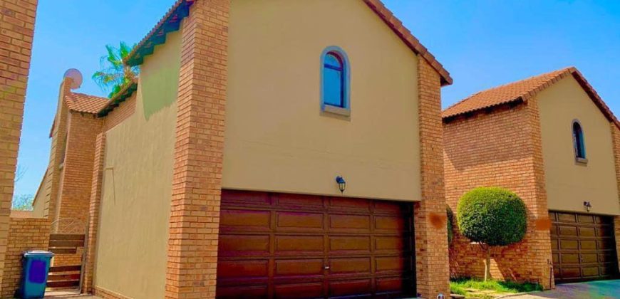 4 Bedroom Property for Sale in Equestria Gauteng