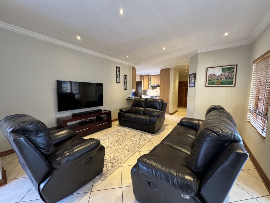 3 Bedroom Property for Sale in Sunair Park Gauteng