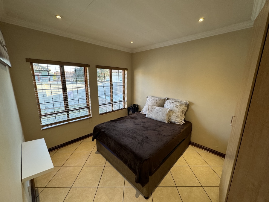 3 Bedroom Property for Sale in Sunair Park Gauteng