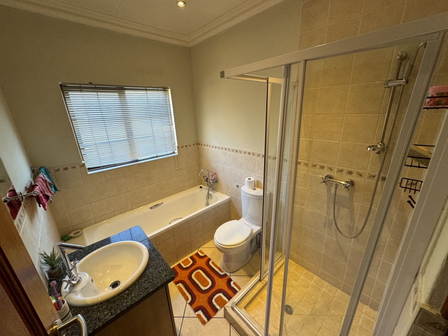 3 Bedroom Property for Sale in Sunair Park Gauteng