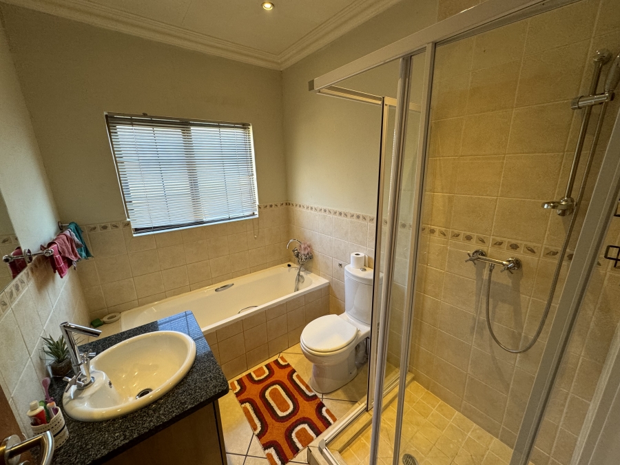 3 Bedroom Property for Sale in Sunair Park Gauteng