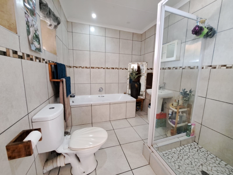 3 Bedroom Property for Sale in Brakpan North Gauteng