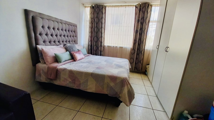 1 Bedroom Property for Sale in Kempton Park Central Gauteng