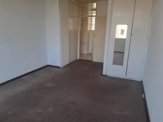 1 Bedroom Property for Sale in Bedford Gardens Gauteng