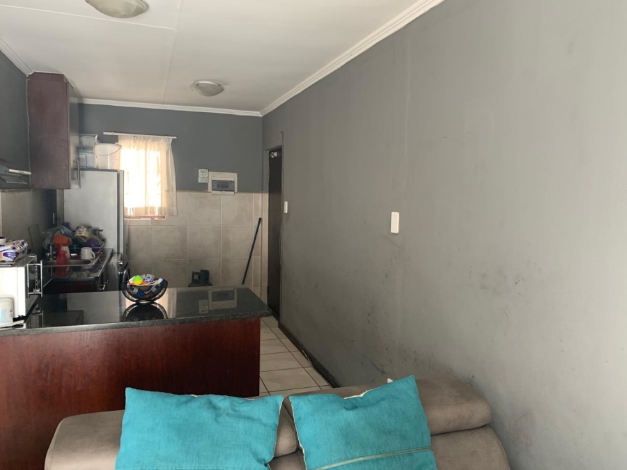 2 Bedroom Property for Sale in Kosmosdal Gauteng