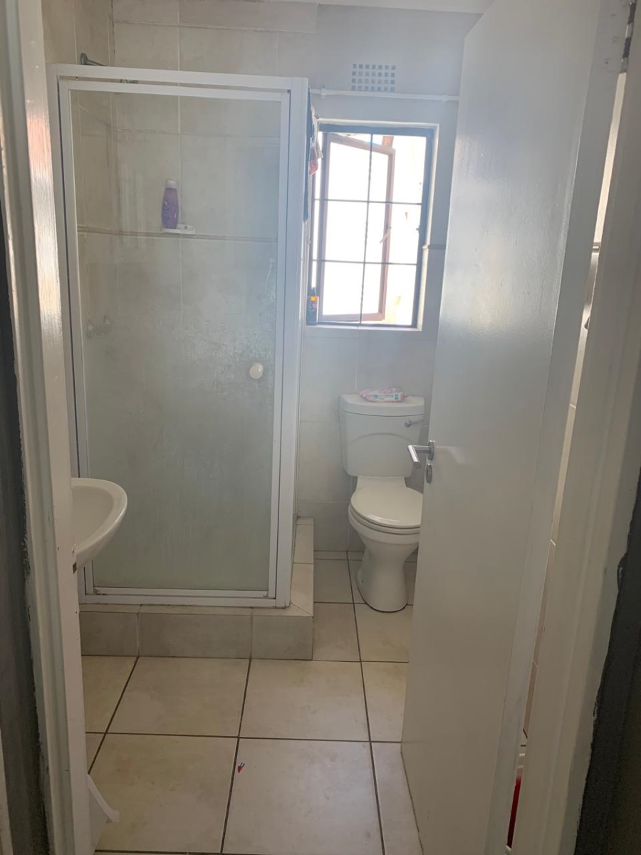 2 Bedroom Property for Sale in Kosmosdal Gauteng