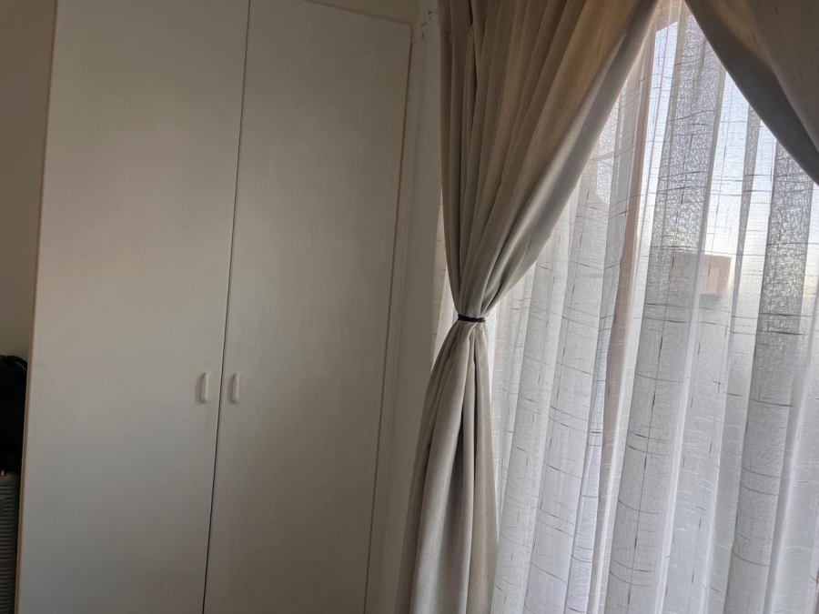 2 Bedroom Property for Sale in Halfway House Gauteng