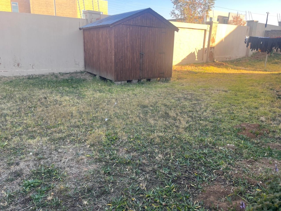 2 Bedroom Property for Sale in Halfway House Gauteng