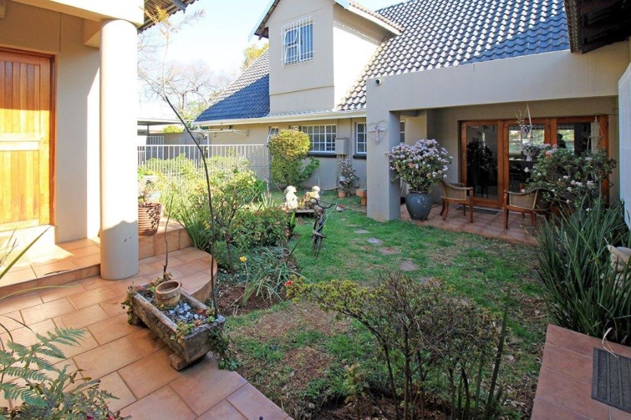 5 Bedroom Property for Sale in Dunvegan Gauteng