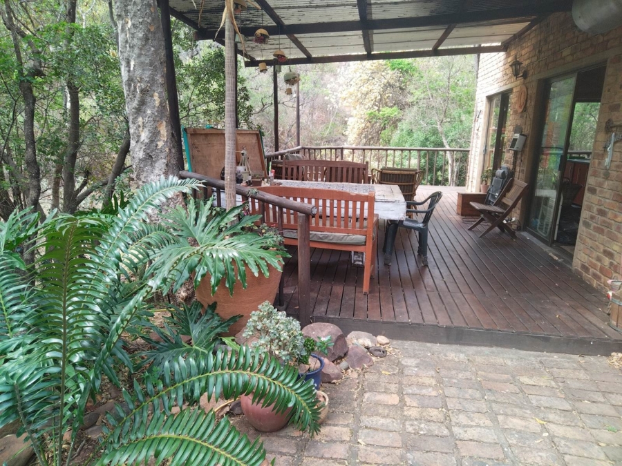 6 Bedroom Property for Sale in Klipfontein A H Gauteng