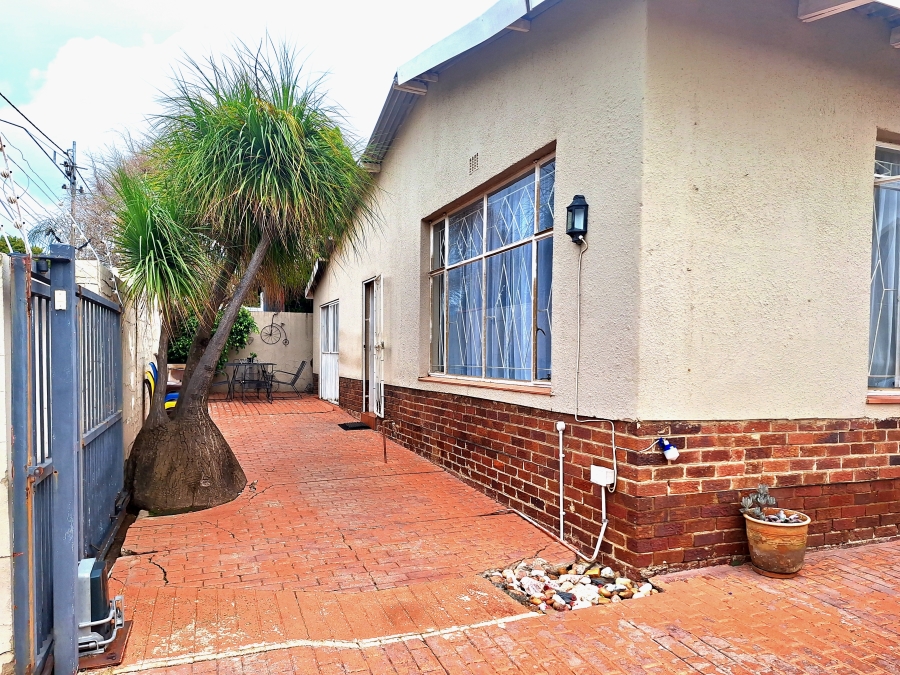 3 Bedroom Property for Sale in Sophiatown Gauteng