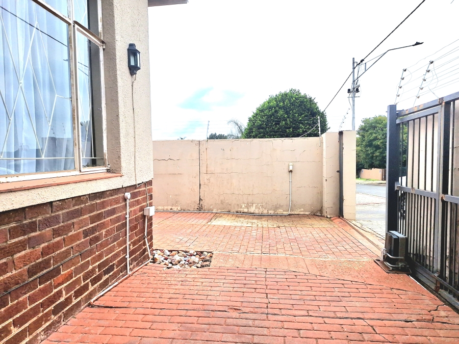 3 Bedroom Property for Sale in Sophiatown Gauteng