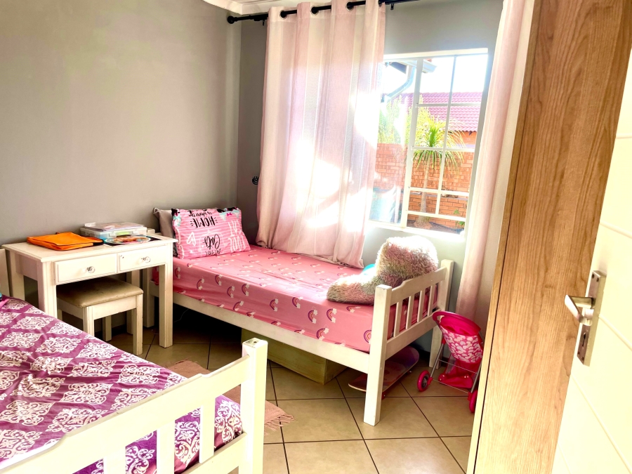 To Let 3 Bedroom Property for Rent in Monavoni Gauteng