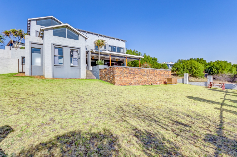 4 Bedroom Property for Sale in Copperleaf Estate Gauteng