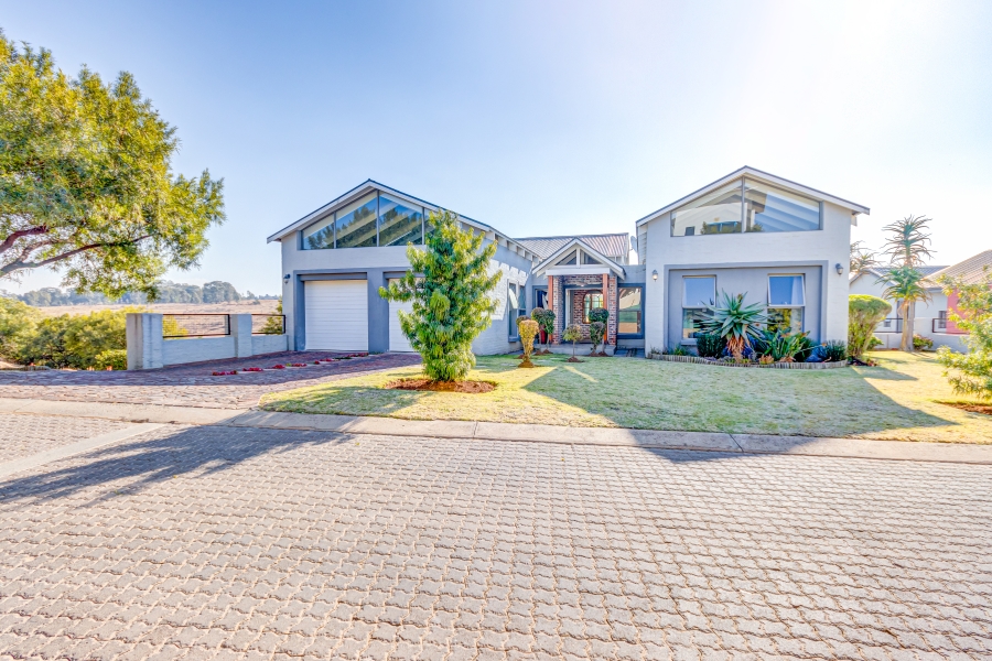 4 Bedroom Property for Sale in Copperleaf Estate Gauteng