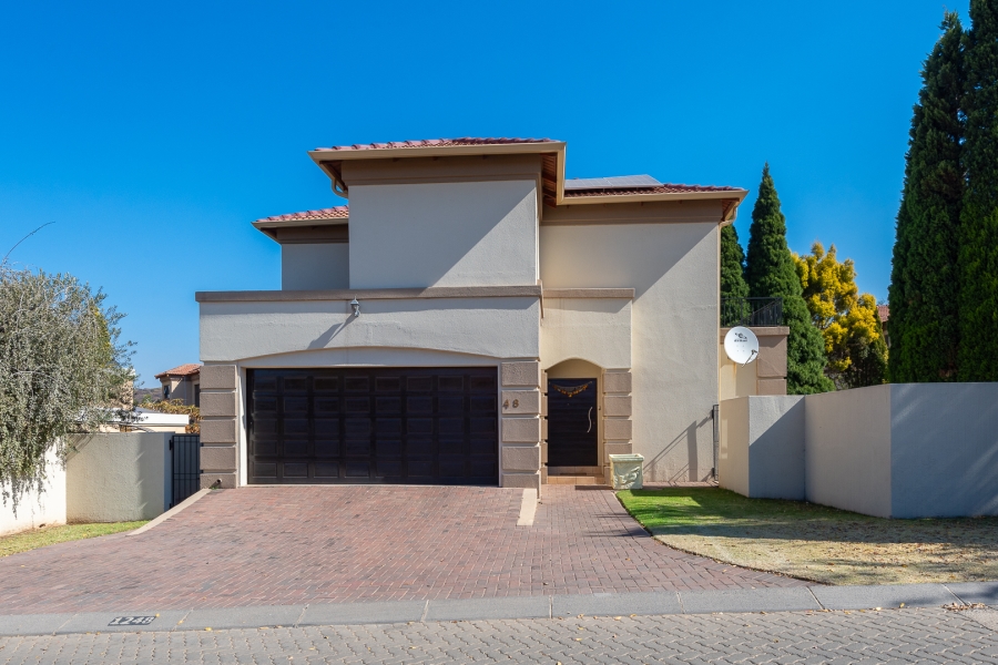 4 Bedroom Property for Sale in Mulbarton Gauteng