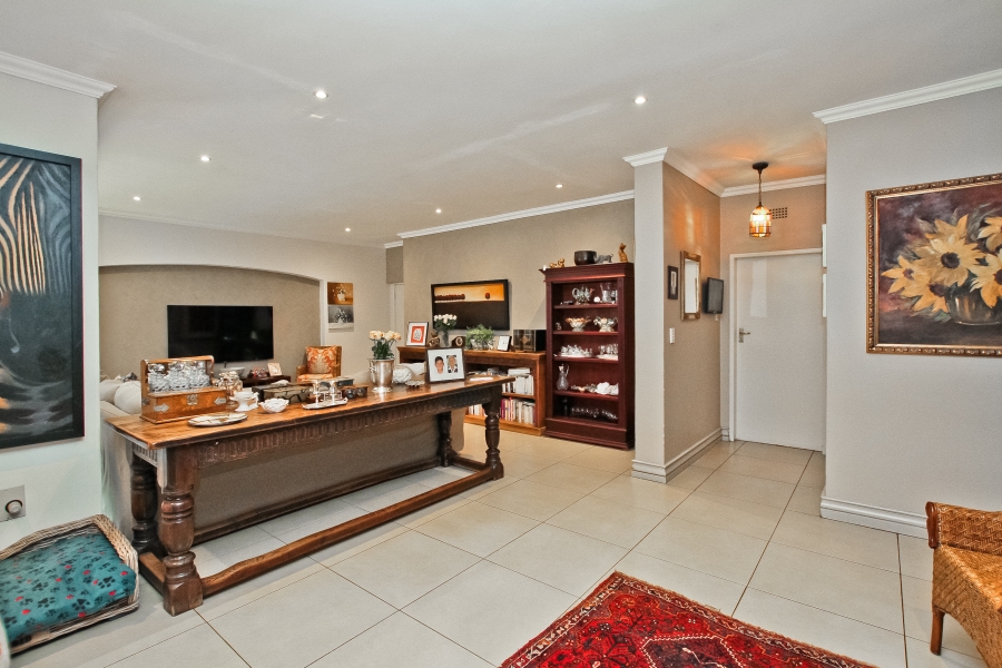 5 Bedroom Property for Sale in Atholl Gauteng