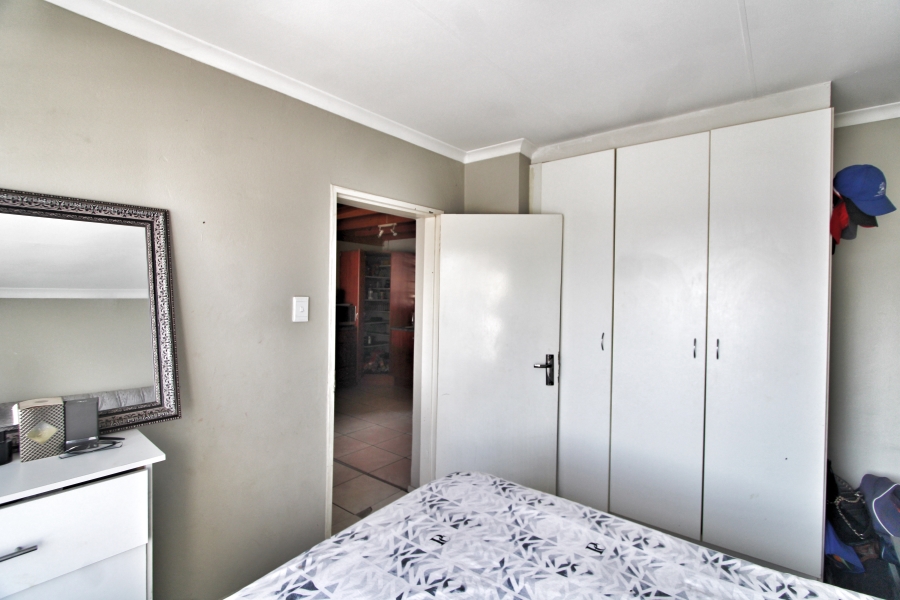 2 Bedroom Property for Sale in Klipfontein Gauteng