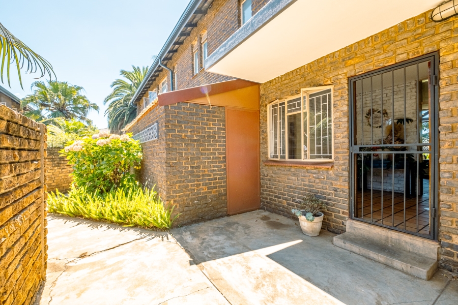 To Let 2 Bedroom Property for Rent in Wierda Park Gauteng