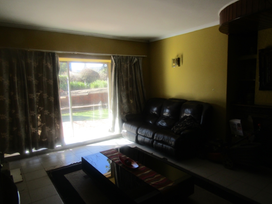 4 Bedroom Property for Sale in Lombardy East Gauteng