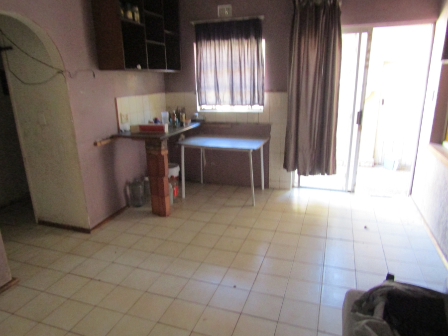 4 Bedroom Property for Sale in Lombardy East Gauteng