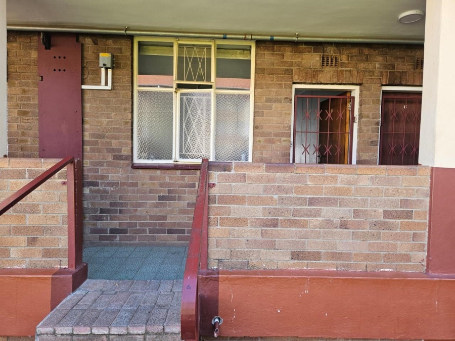 2 Bedroom Property for Sale in Florida Park Gauteng