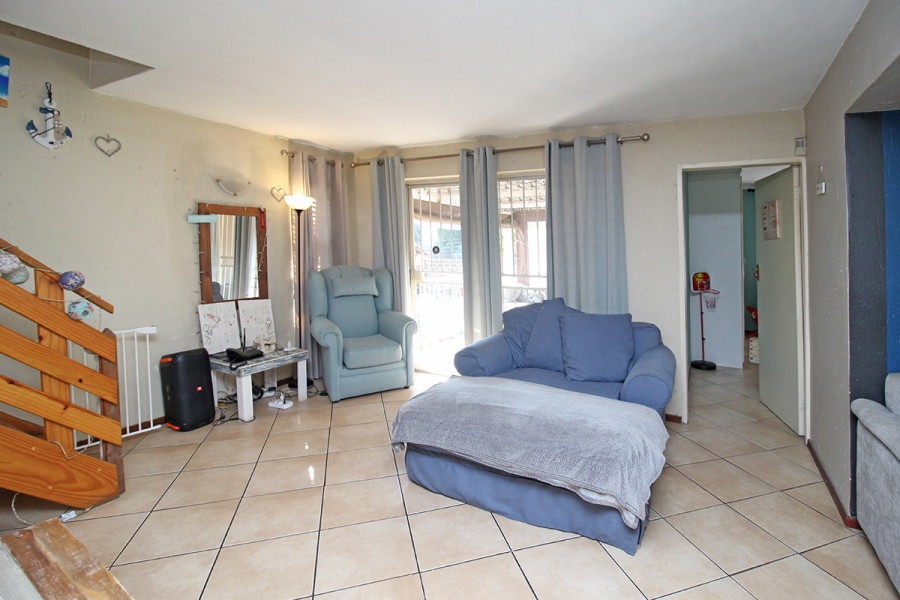 3 Bedroom Property for Sale in Buccleuch Gauteng