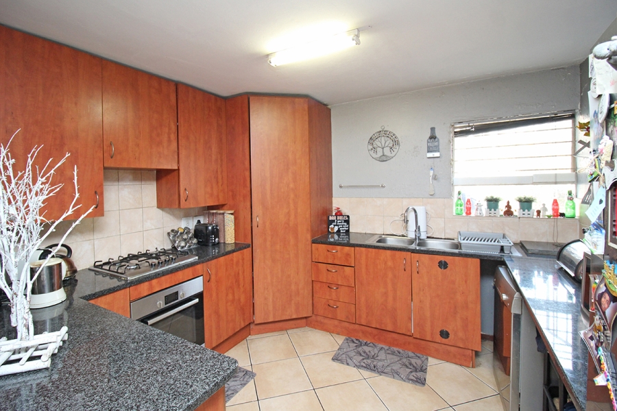 3 Bedroom Property for Sale in Buccleuch Gauteng