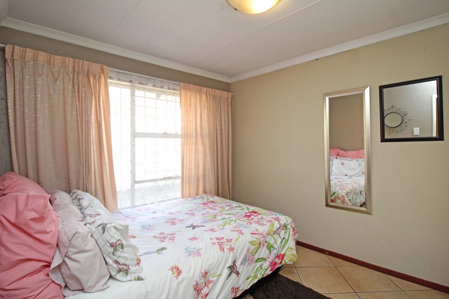 3 Bedroom Property for Sale in Buccleuch Gauteng