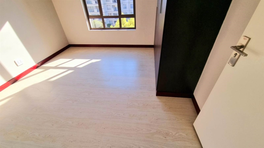 To Let 2 Bedroom Property for Rent in Noordwyk Gauteng