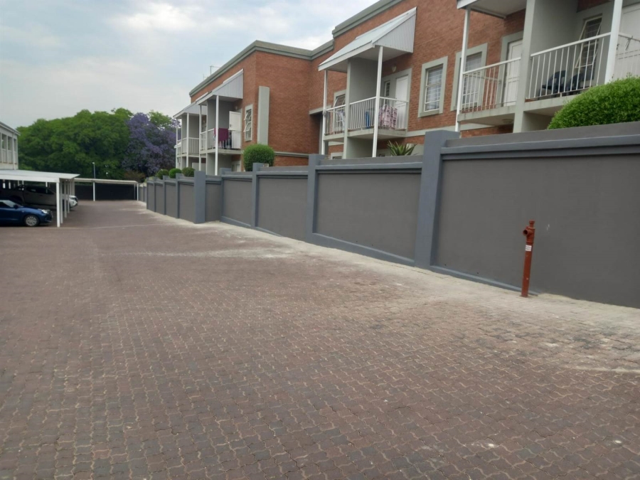 To Let 1 Bedroom Property for Rent in Buccleuch Gauteng