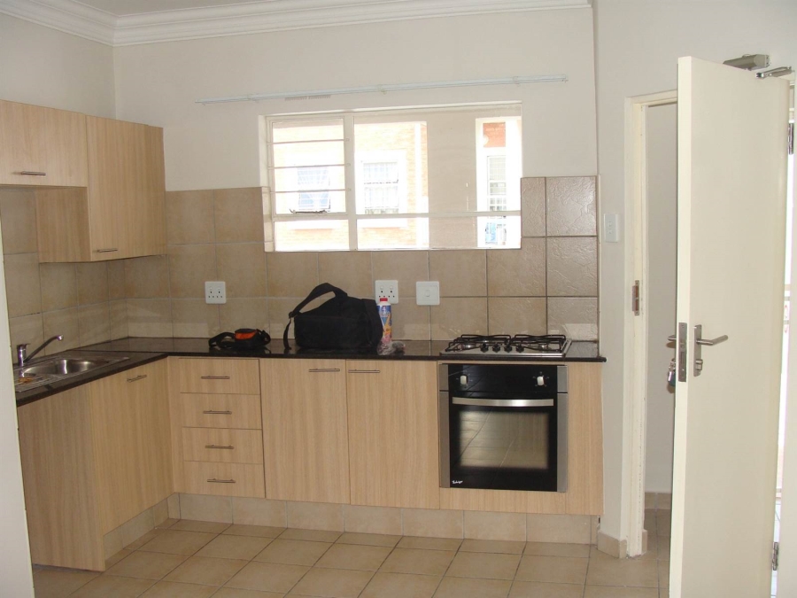 To Let 1 Bedroom Property for Rent in Buccleuch Gauteng