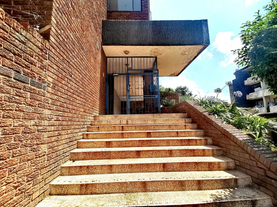 2 Bedroom Property for Sale in Yeoville Gauteng