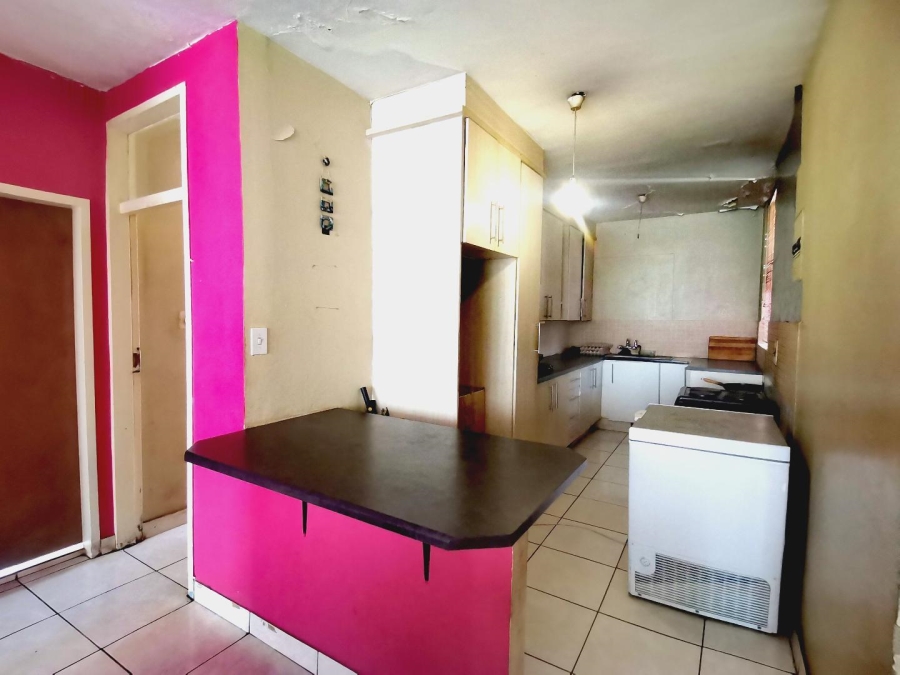 2 Bedroom Property for Sale in Yeoville Gauteng