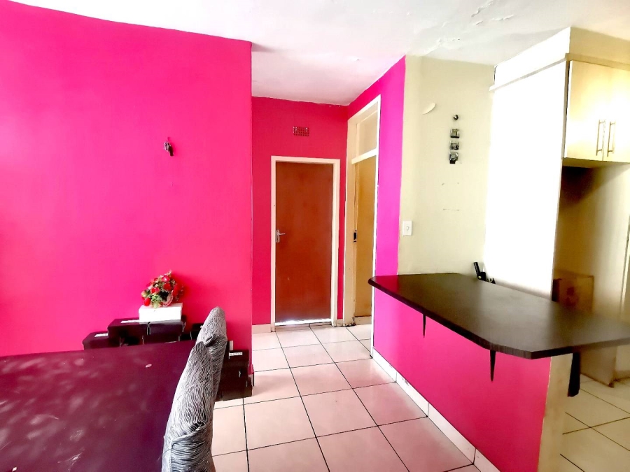 2 Bedroom Property for Sale in Yeoville Gauteng