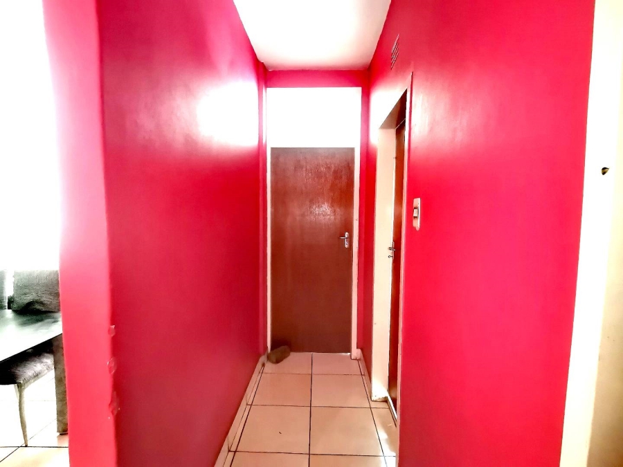 2 Bedroom Property for Sale in Yeoville Gauteng