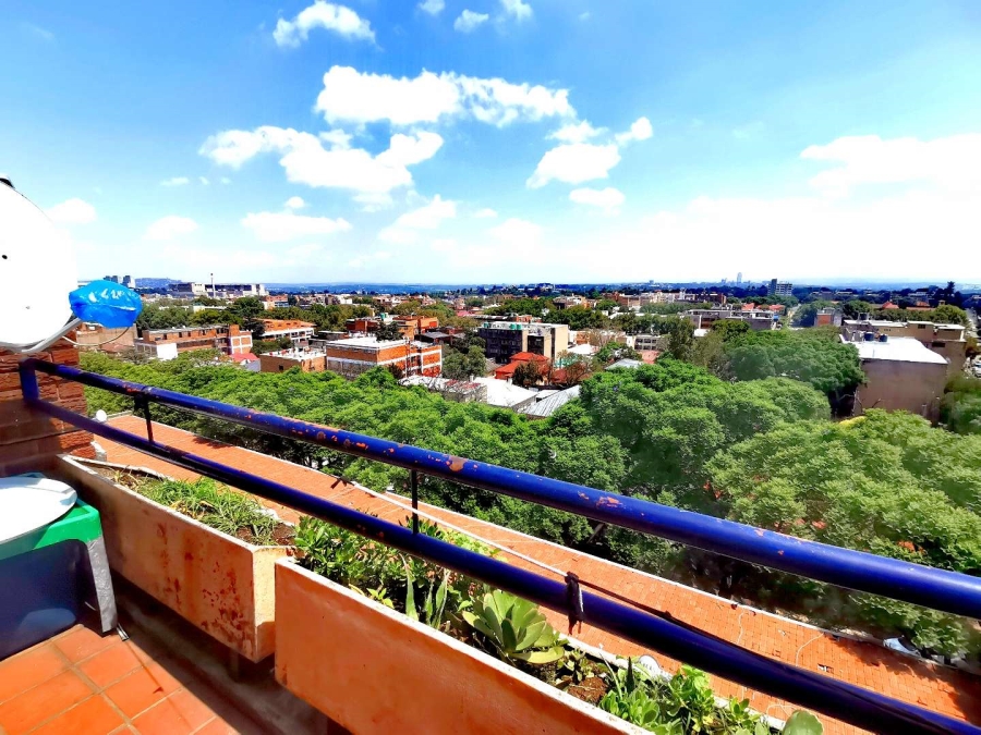 2 Bedroom Property for Sale in Yeoville Gauteng