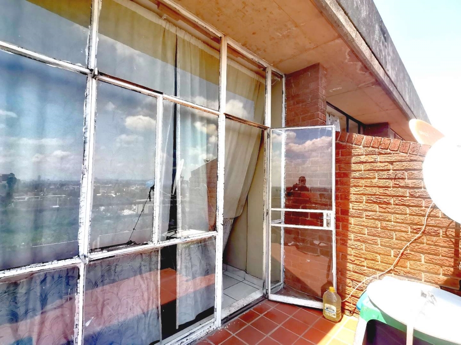 2 Bedroom Property for Sale in Yeoville Gauteng