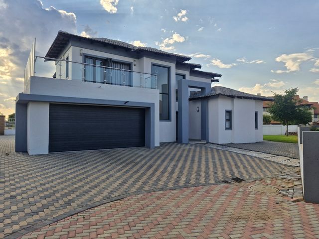 4 Bedroom Property for Sale in Savannah Country Estate Gauteng