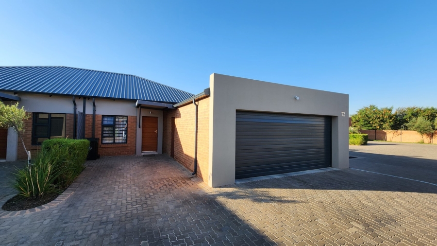 2 Bedroom Property for Sale in Montana Gauteng