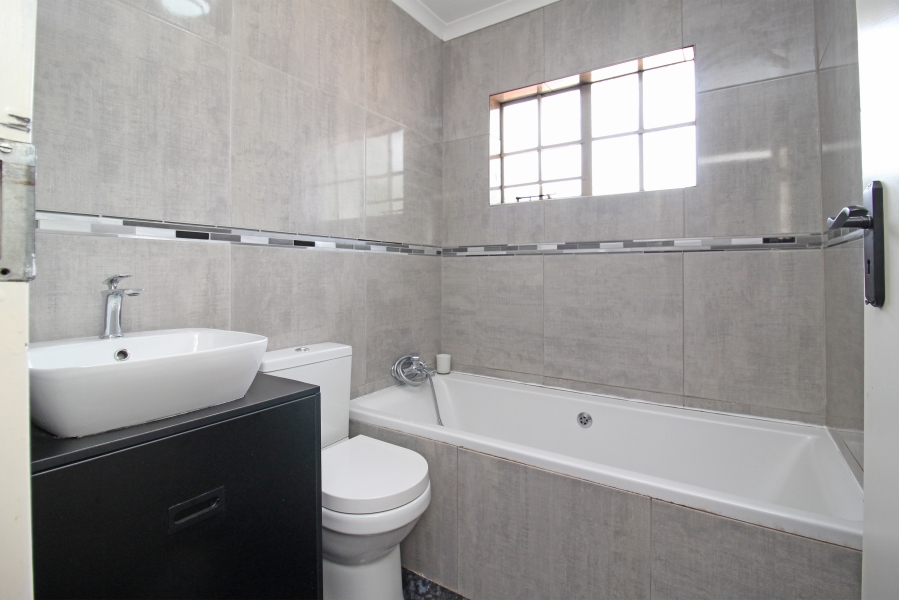 To Let 2 Bedroom Property for Rent in Kelvin Gauteng